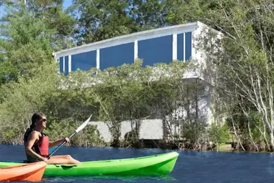 Image de Chalet au bord du lac, front de mer privé, vue Wow!
