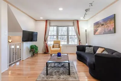 Image de 2 Br Practical Comfy 5min Metro 15min Iad 20min Dc