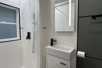 Image de Central Halifax - Quinpool Rd / Close to Downtown, Restaurants & Hospitals