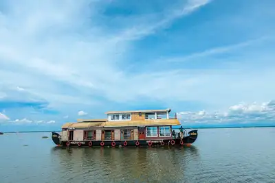 Image de Grand villa houseboat