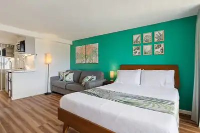 Image de Hawaii studio at the Island Colony
