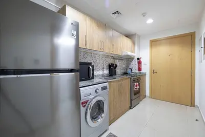 Image de Stylish Studio with Parking, Pool and Gym @ Jvc. 15 Min. from Dubai Mall