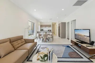 Image de Tranquil 3b2b Home w/Parking/Backyard 5Mins toMall