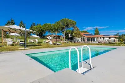 Image de Maison de vacances privée avec piscine privée, climatisation, Wifi, Tv, terrasse, vue panoramique