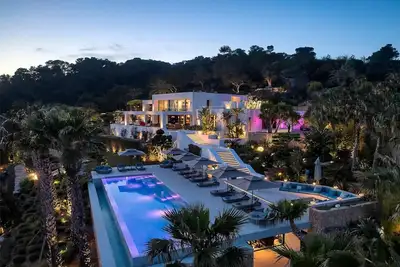 Image de Villa exclusive sur l'île blanche