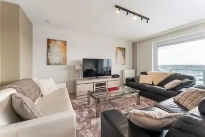 Image de Appartement pour six personnes avec balcon