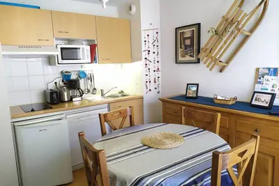 Image de T2 avec ascenseur, parking privé et cabine lits superposés