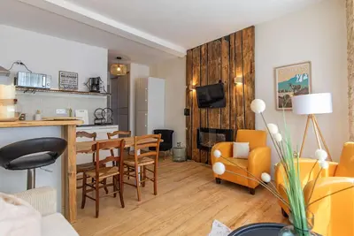 Image de T2 cosy, rénové, près des thermes et randonnées