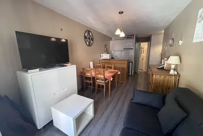 Image de Appartement à Cauterets avec parking privé et coin montagne