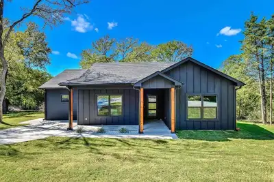 Image de Lakefront Bliss: 3br Home Near Marina & Beaches
