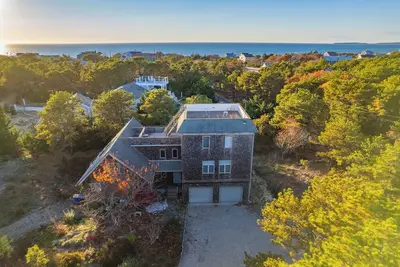 Image de Rooftop Water Views, Close to Bay Beach