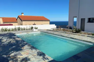 Image de Vacances de rêve dans une belle villa avec vue mer exceptionnelle