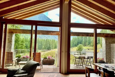 New apartment with breathtaking views, direct access to cross-country ski trails