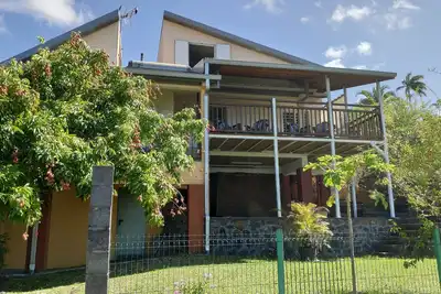 Image de maison avec vue panoramique sur la nature et l'océan