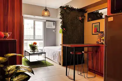 Image de “Cozy & Stylish Studio Oasis Perfect Location & Modern Amenities! ”