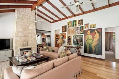 Image de Orchard Homestead: Countryside Retreat