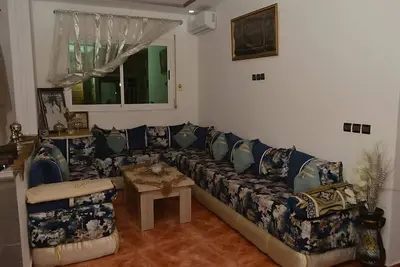 Image de 3 bedroom house 3 minutes from the airport with a distinctive Moroccan character