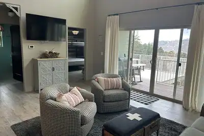 Image de Rose Canyon Lake Cabin on Mt. Lemmon, Arizona Overlooking Summerhaven