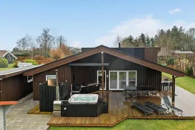 Image de Maison confortable à Hadsund avec WiFi