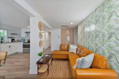 Image de Fun two-story home in Cocoa near Port Canaveral!