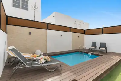 Image de Villa de vacances 'Berkana De Lujo Con Piscina' avec piscine privée, Wi-Fi et climatisation