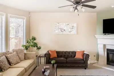 Image de Spacious & peaceful 4-bedroom house in Georgetown with game room