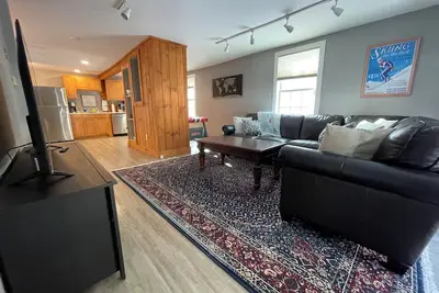 Image de Downtown Wilmington. Walk to shops! Hiking, paddling, and adventures nearby.