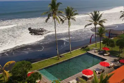 Image de Serene Escape in One Suite Room w/ Sea View