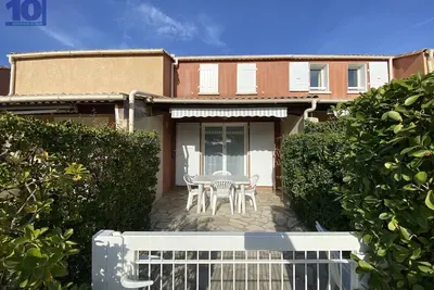 Image de Pavillon avec piscine, à 350m de la plage, 6 pers, parking privé
