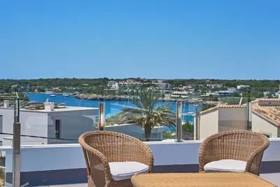 Image de Guadi, 12 personnes, piscine chauffée, climatisation, WiFi, terrasse panoramique