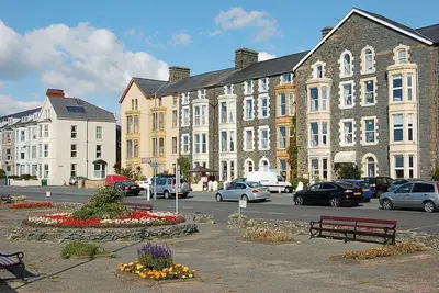 Abermaw Sea View 2nd Floor Apartment