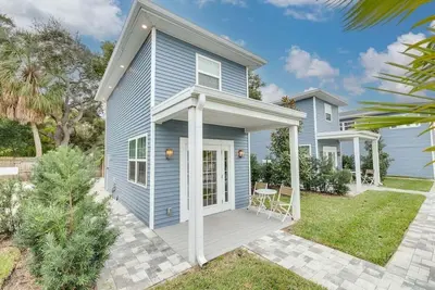 Image de Charming 1 bedroom Tiny Home with Pool -\"Shelly\"