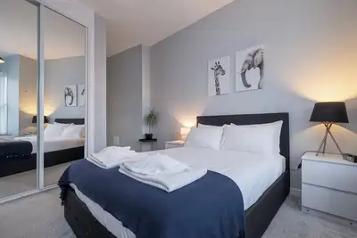 Image de Central stylish one bed apartment by the Sea sleeps up to 4 people