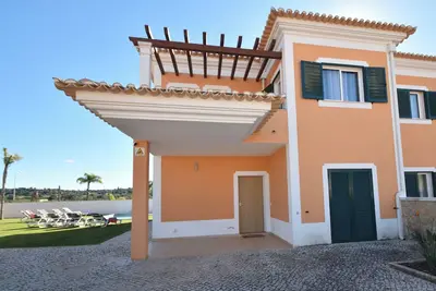 Image de Villa Barros, with private swimming pool, in a quiet and peaceful area.