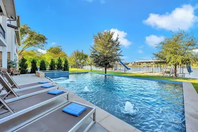 Image de Lakeside 499 | Concierge Services