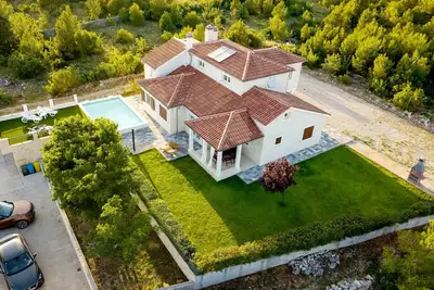 Image de Whitestone Villa Dubrava - with outdoor pool