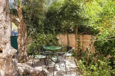 Image de Apartments Kukljica - one bedroom apartment with a sea view