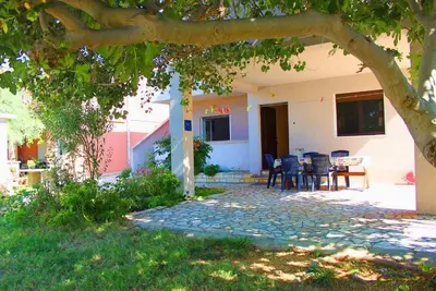 Image de Apartments Dubravica - two bedroom apartment with a sea view