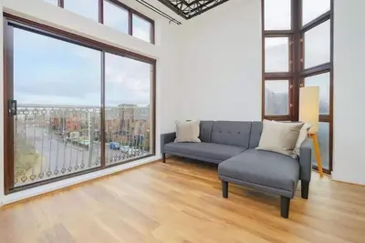 Image de 82 Mariners Wharf, Baltic Market Dockside Apartment with Free Parking