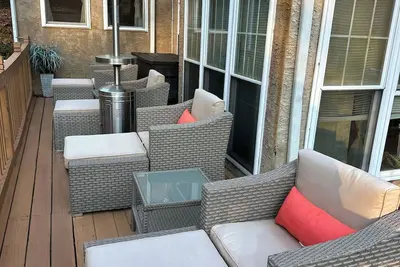 Image de Tranquil 6br Chateau with Jacuzzi, Stream Views & Gourmet Kitchen