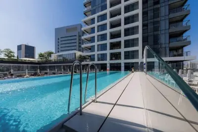 Luxurious Apartment in Tel Aviv. Terrace and Pool \n \n