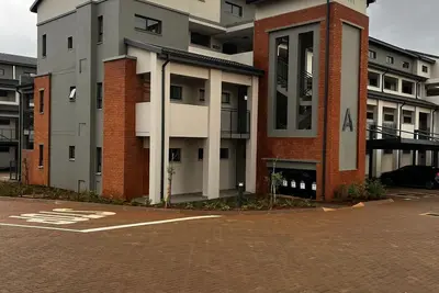 Image de Fantastic 2-bedroom apartment with WiFi in Johannesburg\n\n