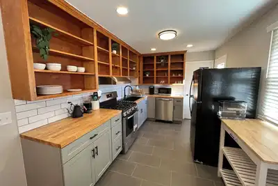 Image de Charming 2-bedroom house on Meadow Creek