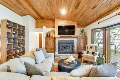 Image de Short Drive to Itasca State Park - Waterfront Home