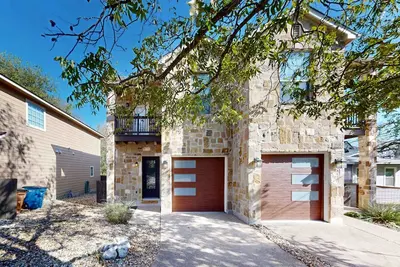 Image de Dog-friendly house with enclosed backyard, W/D, close to Downtown Austin