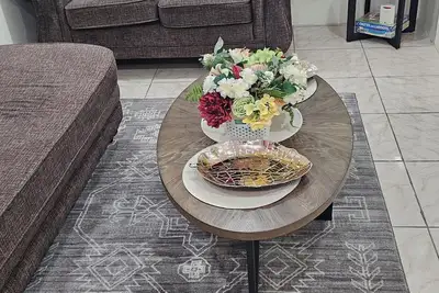 Image de Victoria's Place Unit A, Cozy 2-bedroom apartment with Ac, WiFi
