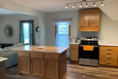 Image de Charming 2-bedroom apartment in Mishicot with Wi-Fi close to fox hills.