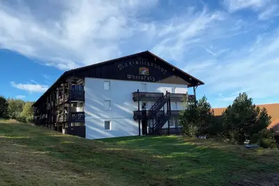 Image de Appartement complet avec balcon privé