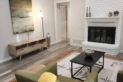 Image de Cozy Home with Private Tennis Court