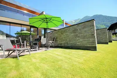 Appartement moderne avec jardin